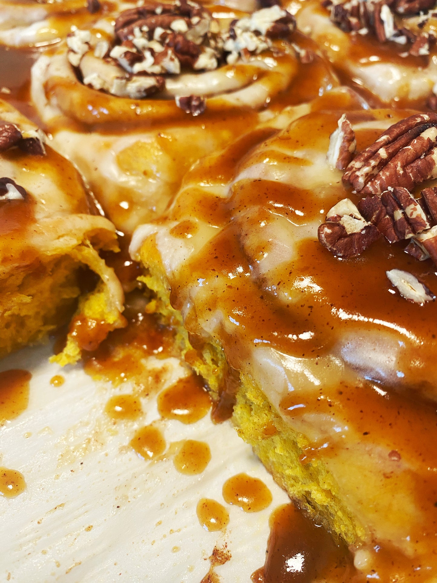 Harvest Pumpkin Cinnamon Rolls Saturday, September 20, 4:00 Pick Up