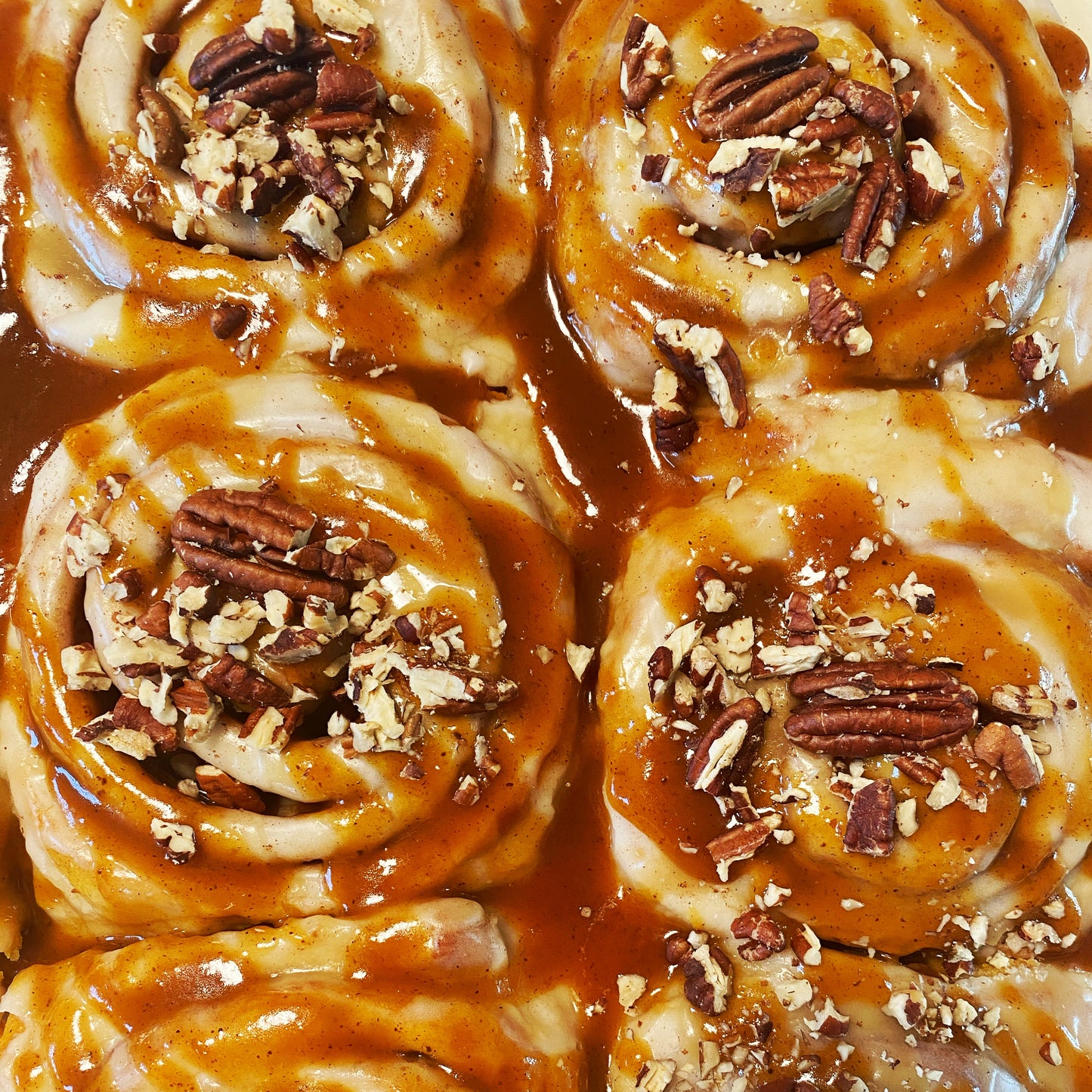 Harvest Pumpkin Cinnamon Rolls  Saturday, September 20, 4:00 Pick Up