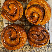 Load image into Gallery viewer, Monthly Cinnamon Roll Subscription
