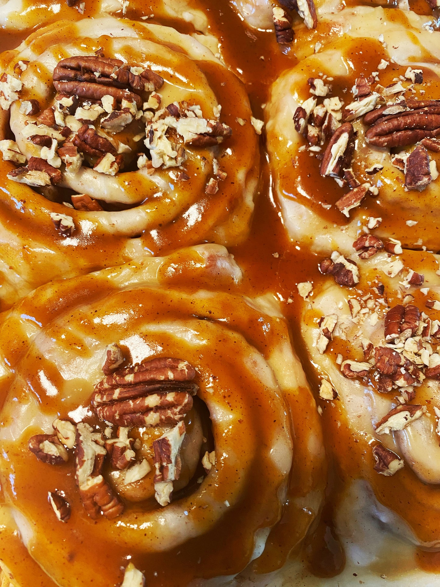 Harvest Pumpkin Cinnamon Rolls  Saturday, September 20, 4:00 Pick Up