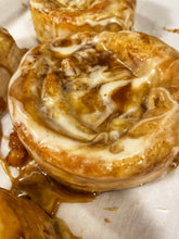 Load image into Gallery viewer, Apple Pie Cinnamon Rolls
