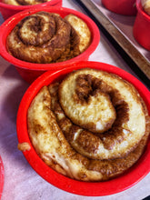 Load image into Gallery viewer, Monthly Cinnamon Roll Subscription
