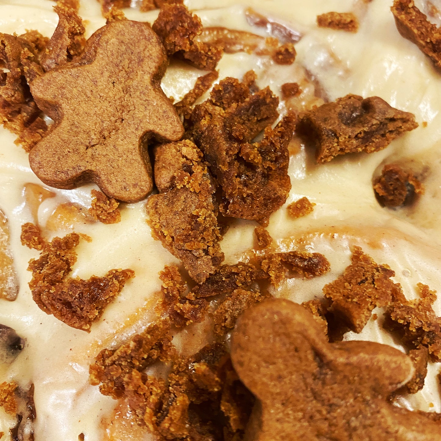 Gingerbread Cinnamon Rolls Saturday, December 6th, 5:00-5:45 pm Pick Up